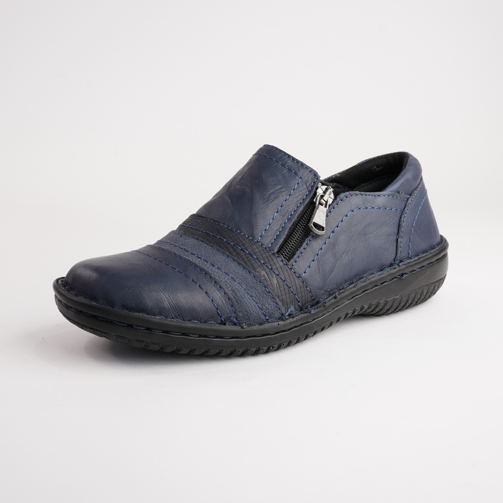 5849-27 Navy Leather Flats