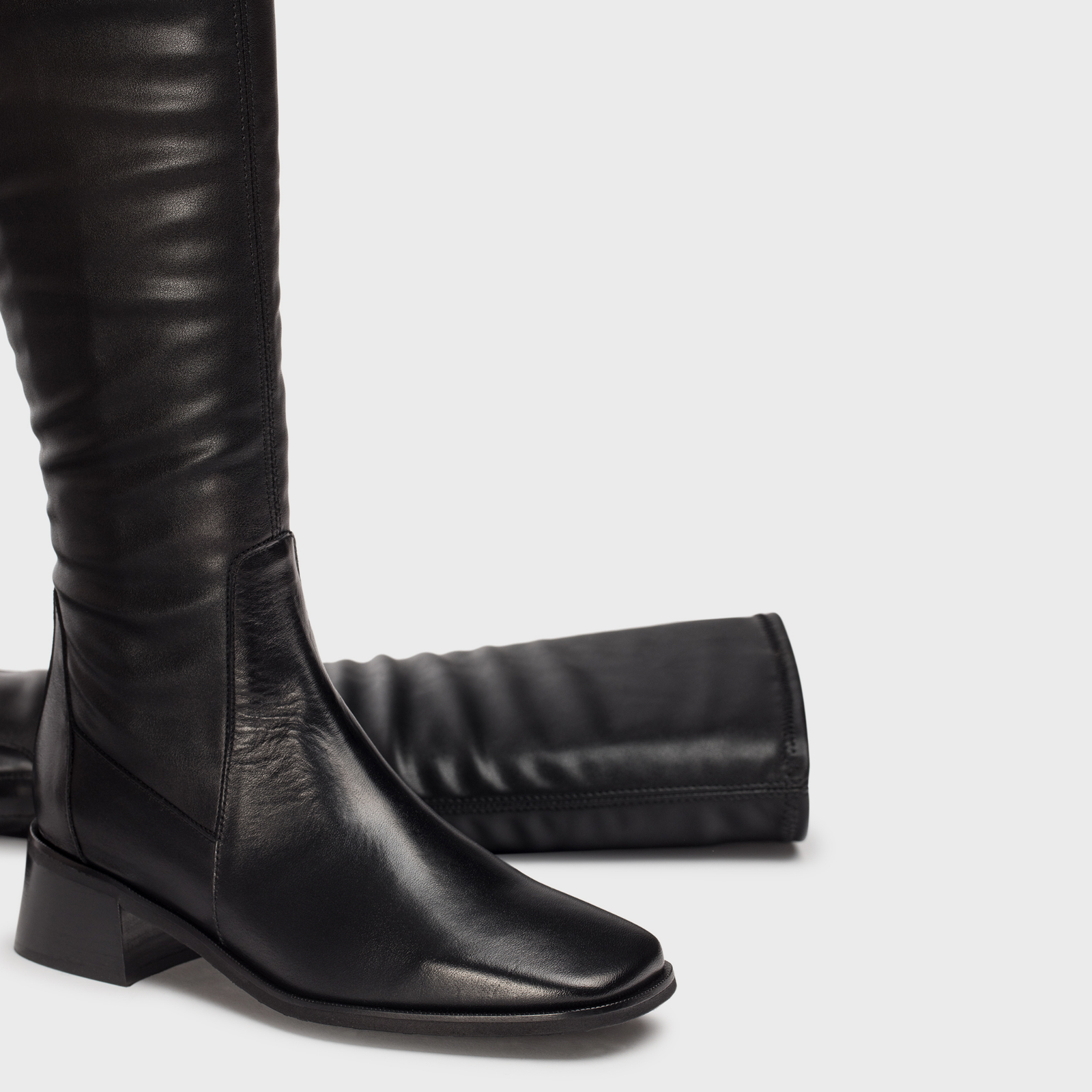 Cova Negro Knee High Boots