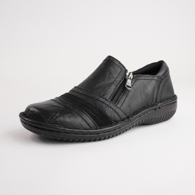 5849-27 Black Leather Flats