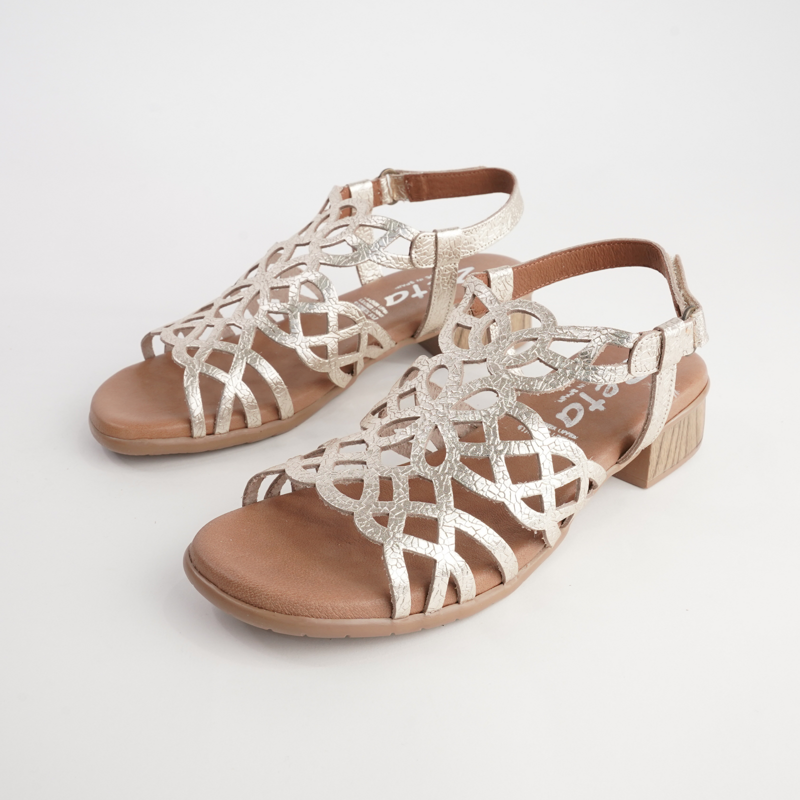Hilite Champagne Leather Sandals
