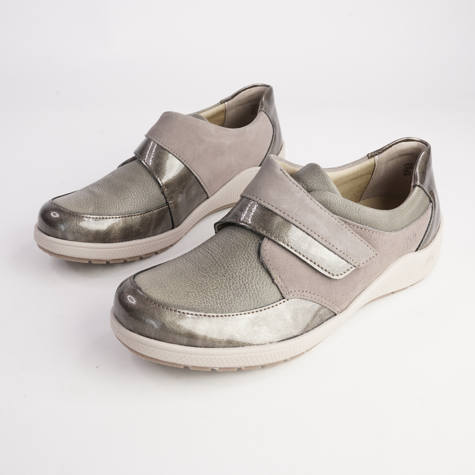 Poem Barrel Leather Flats