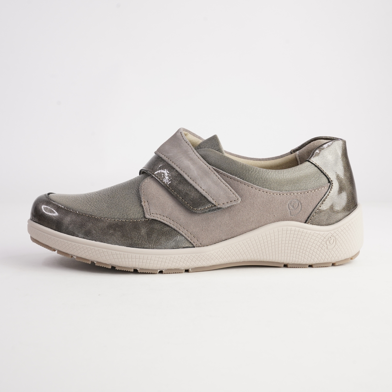 Poem Barrel Leather Flats