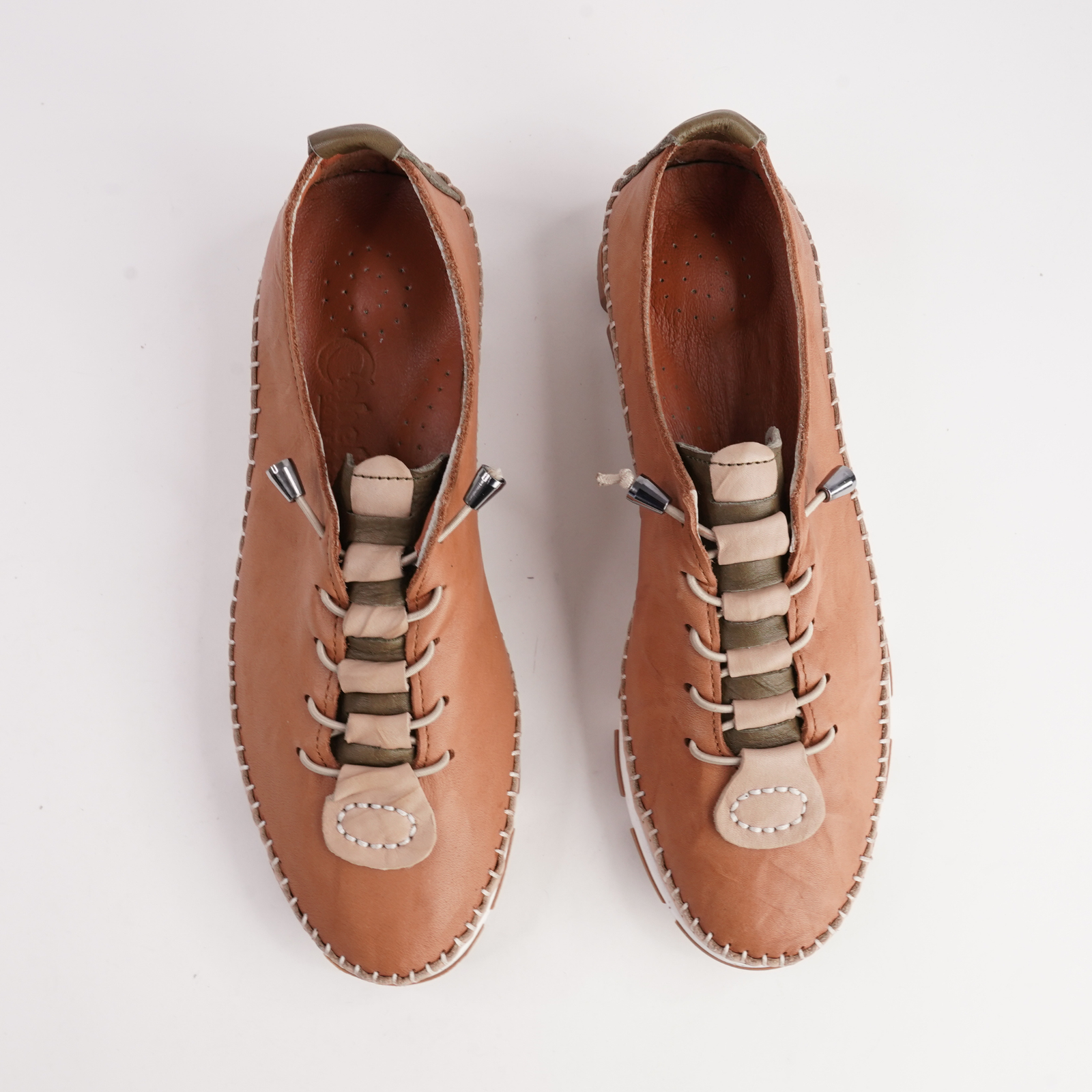 Chino Tan Leather Sneakers