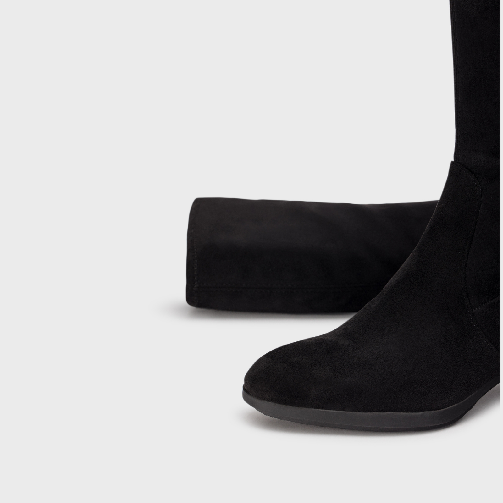 Orinno Negro Suede Knee High Boots