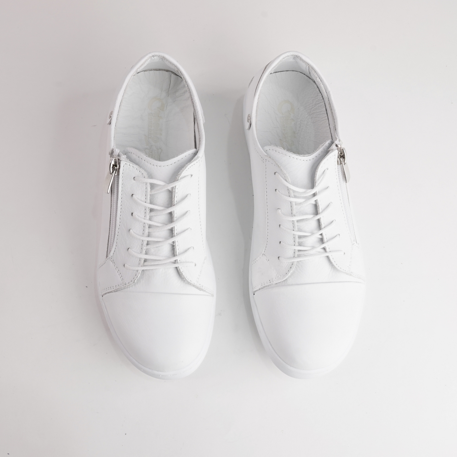 Eg18 White Leather Sneakers