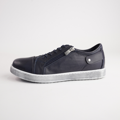Eg18 Navy Leather Sneakers
