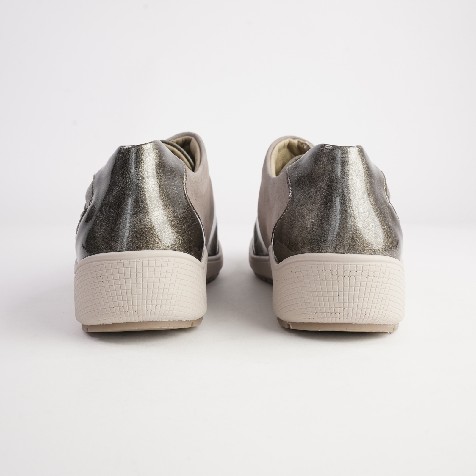 Poem Barrel Leather Flats