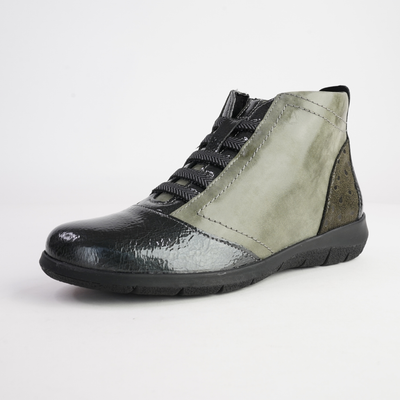 Oxana Hunter Leather Lace Up Boots