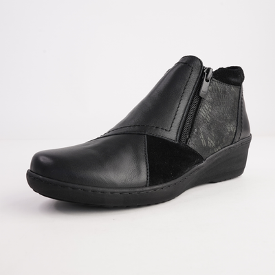 CP462-18 Black Combo Leather Ankle Boots