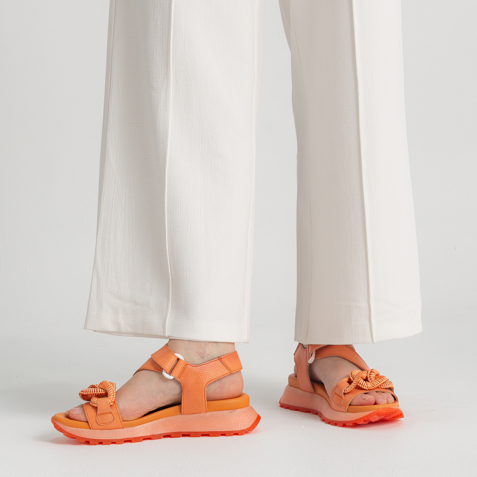 Hv253964 Coral Leather Sandals