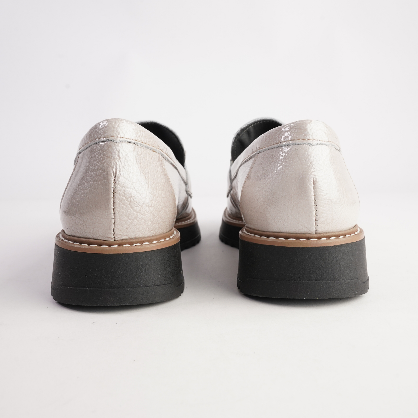 10760 Piedra Patent Leather Loafers