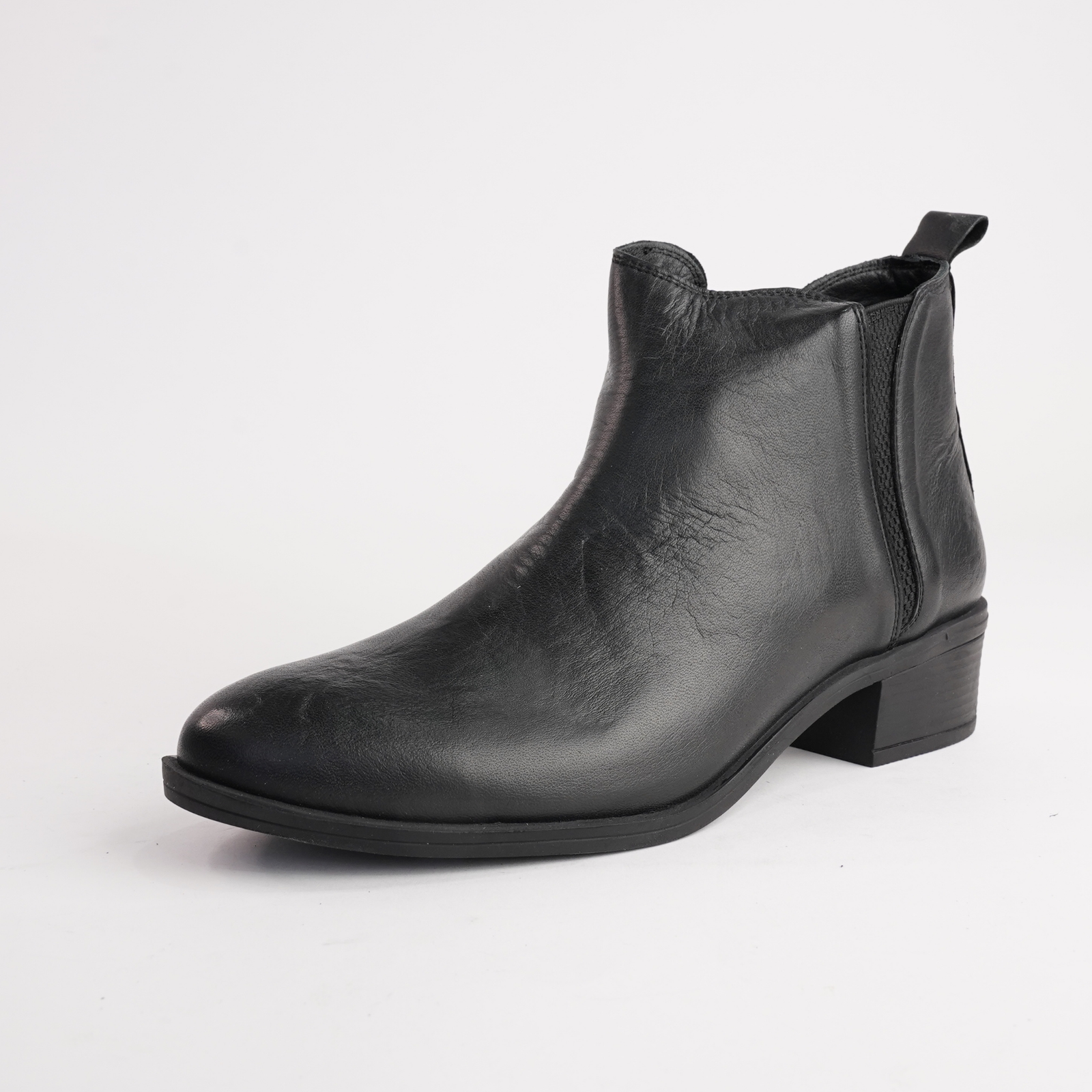 Eg213 Black Leather Ankle Boots