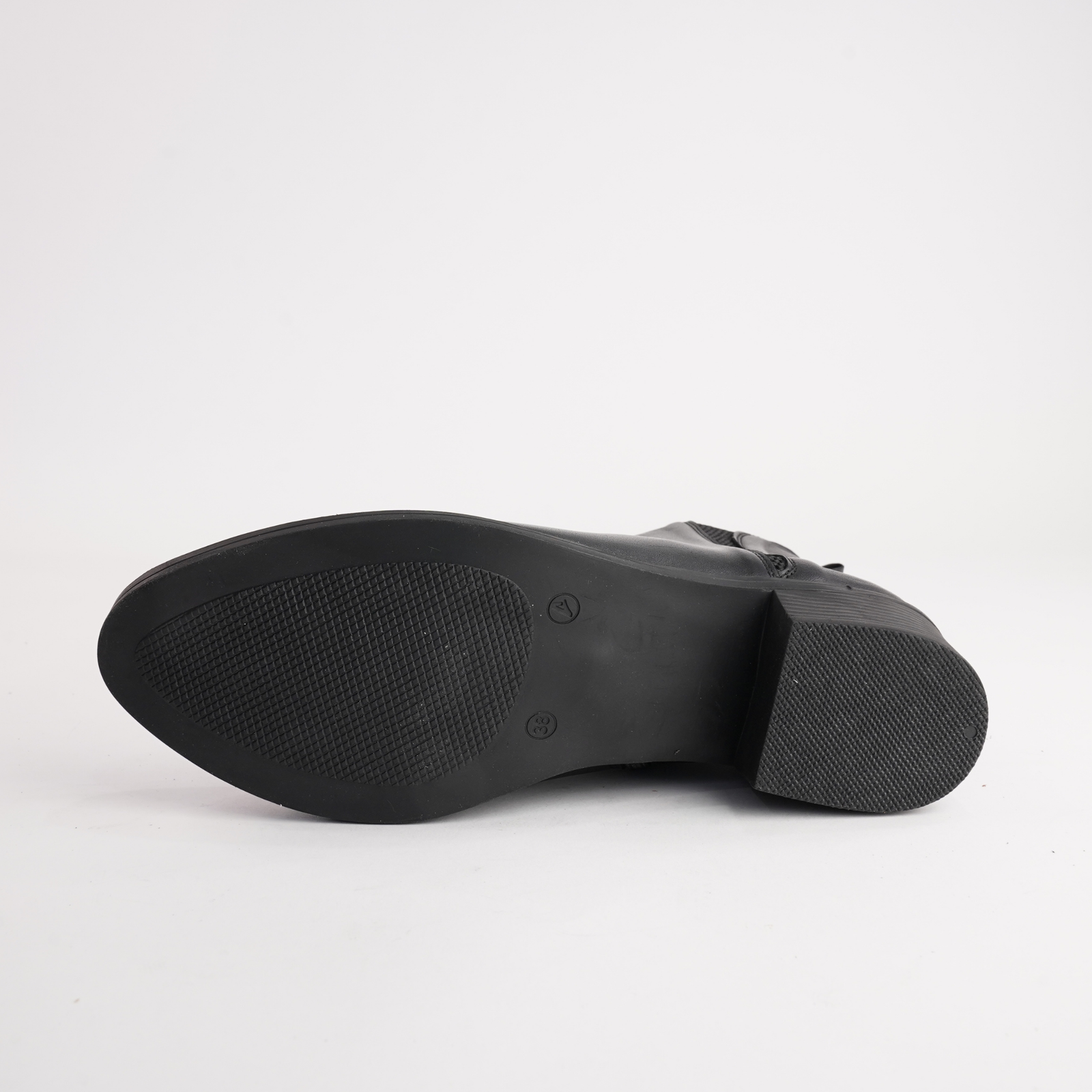 Eg213 Black Leather Ankle Boots