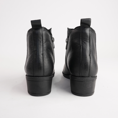 Eg213 Black Leather Ankle Boots
