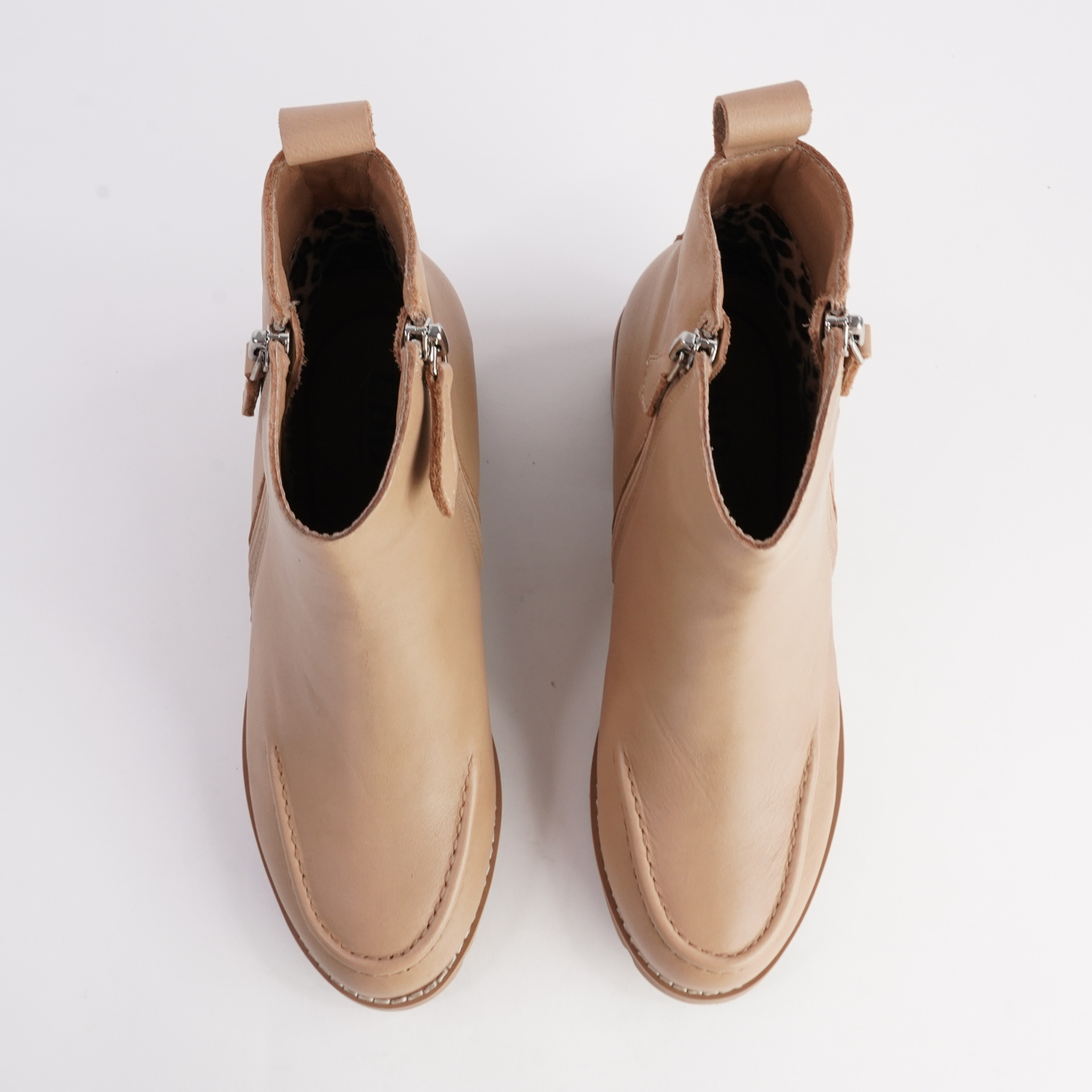 Anakie Camel Leather Ankle Boots