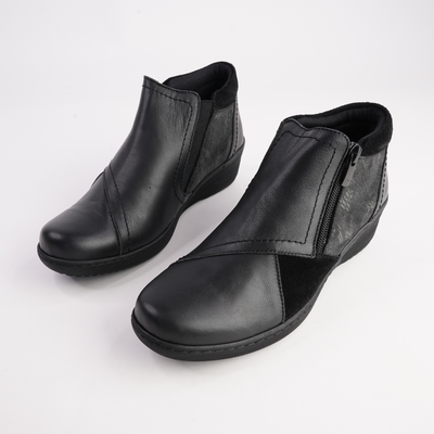 CP462-18 Black Combo Leather Ankle Boots
