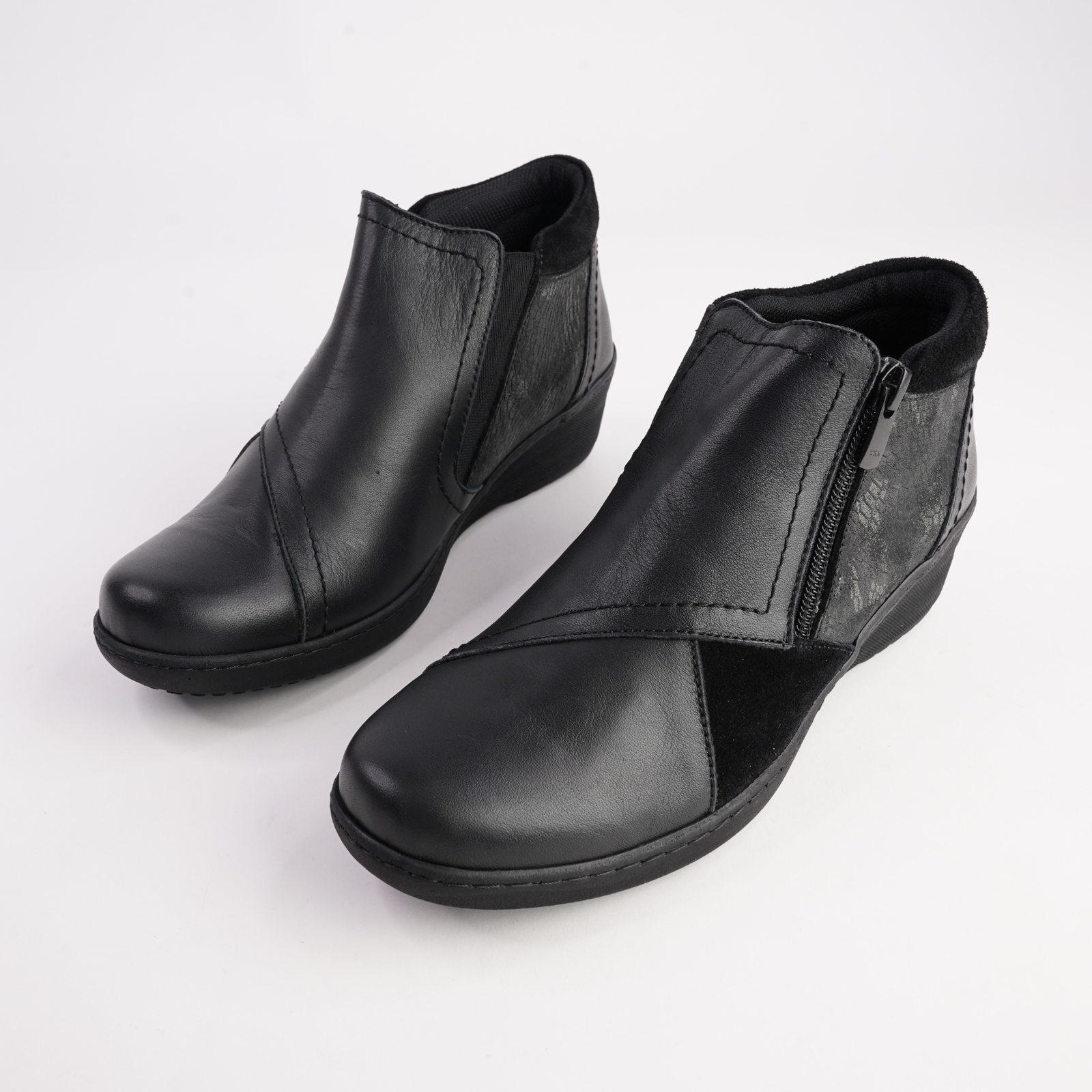 CP462-18 Black Combo Leather Ankle Boots