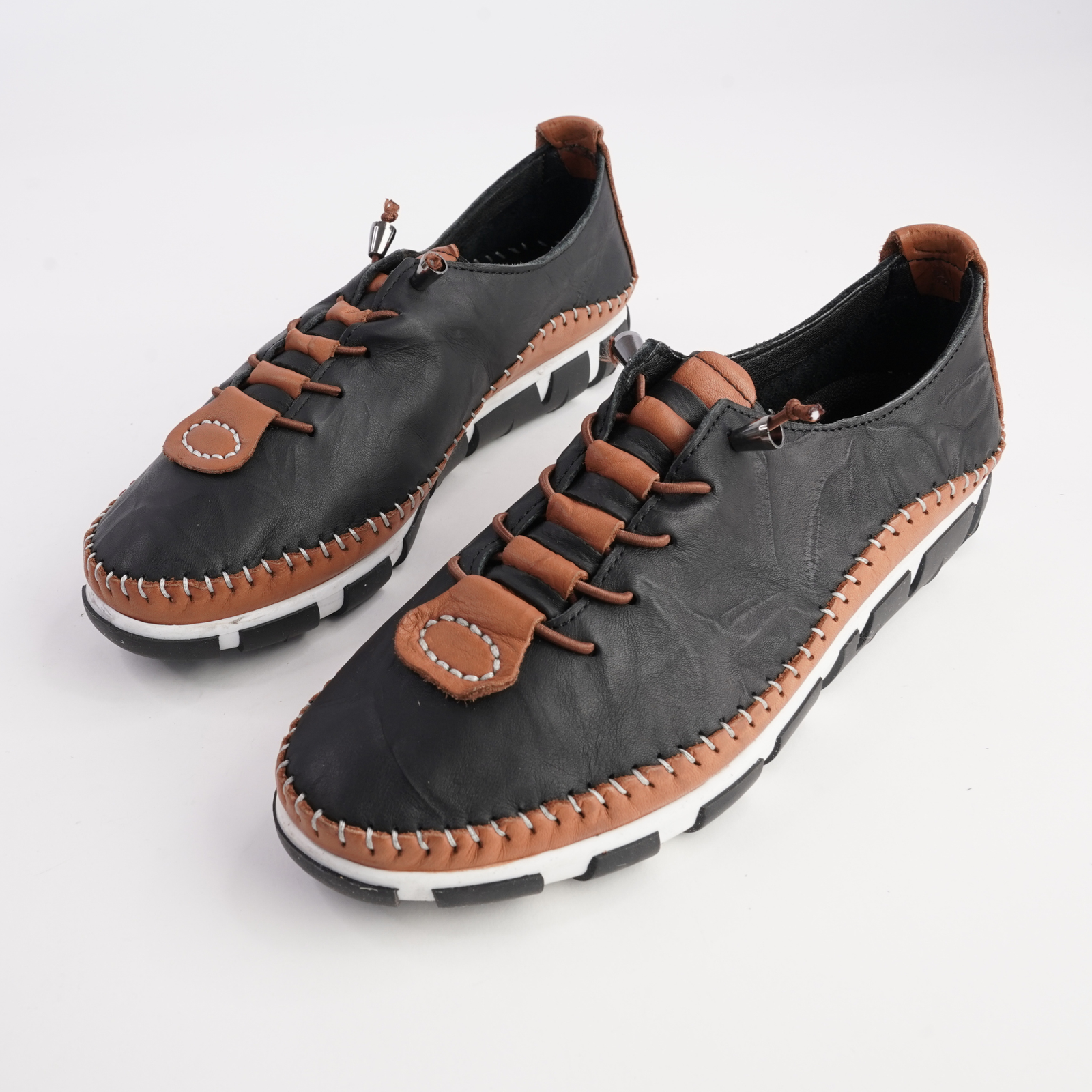 Chino Black Leather Sneakers