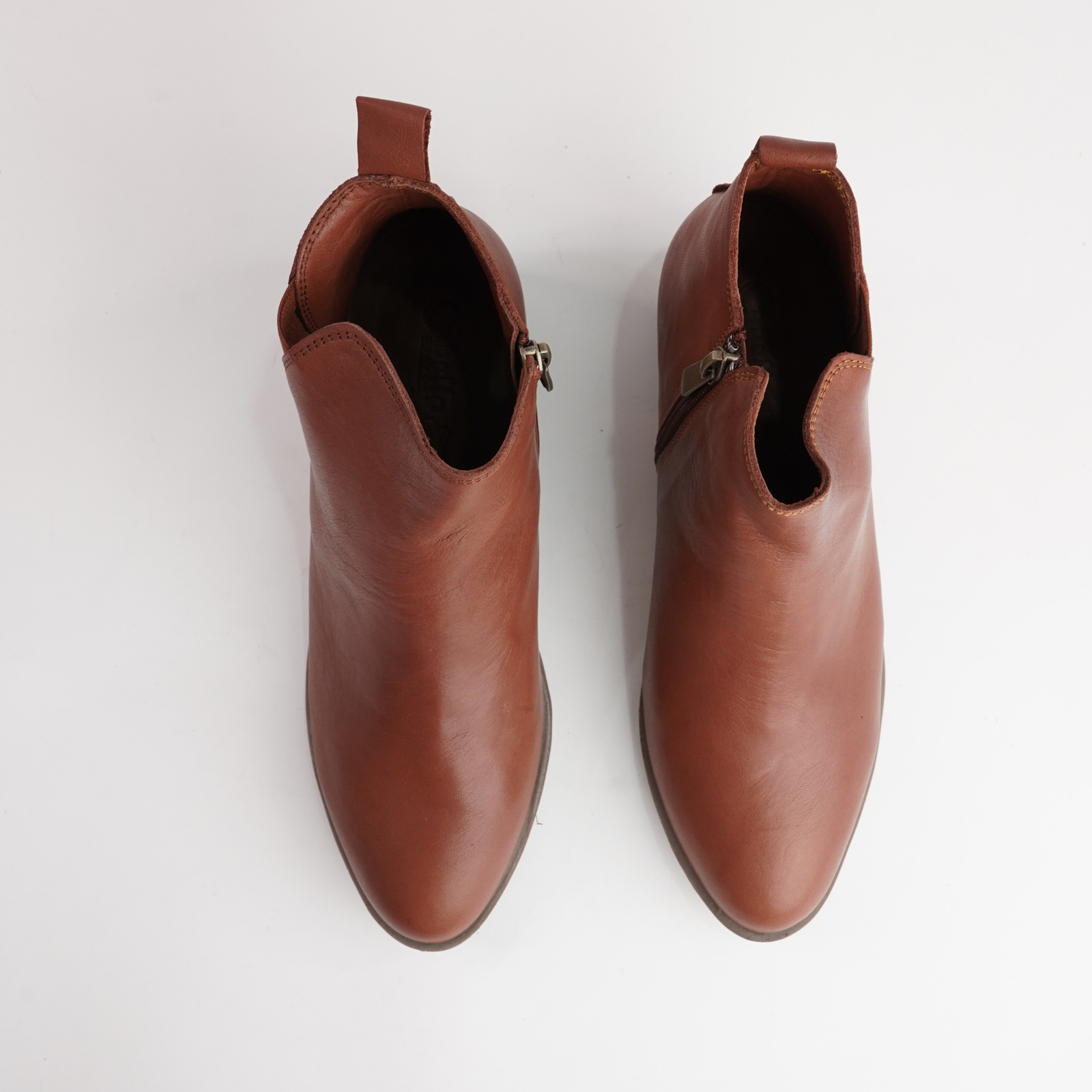 Eg213 Tan Leather Ankle Boots