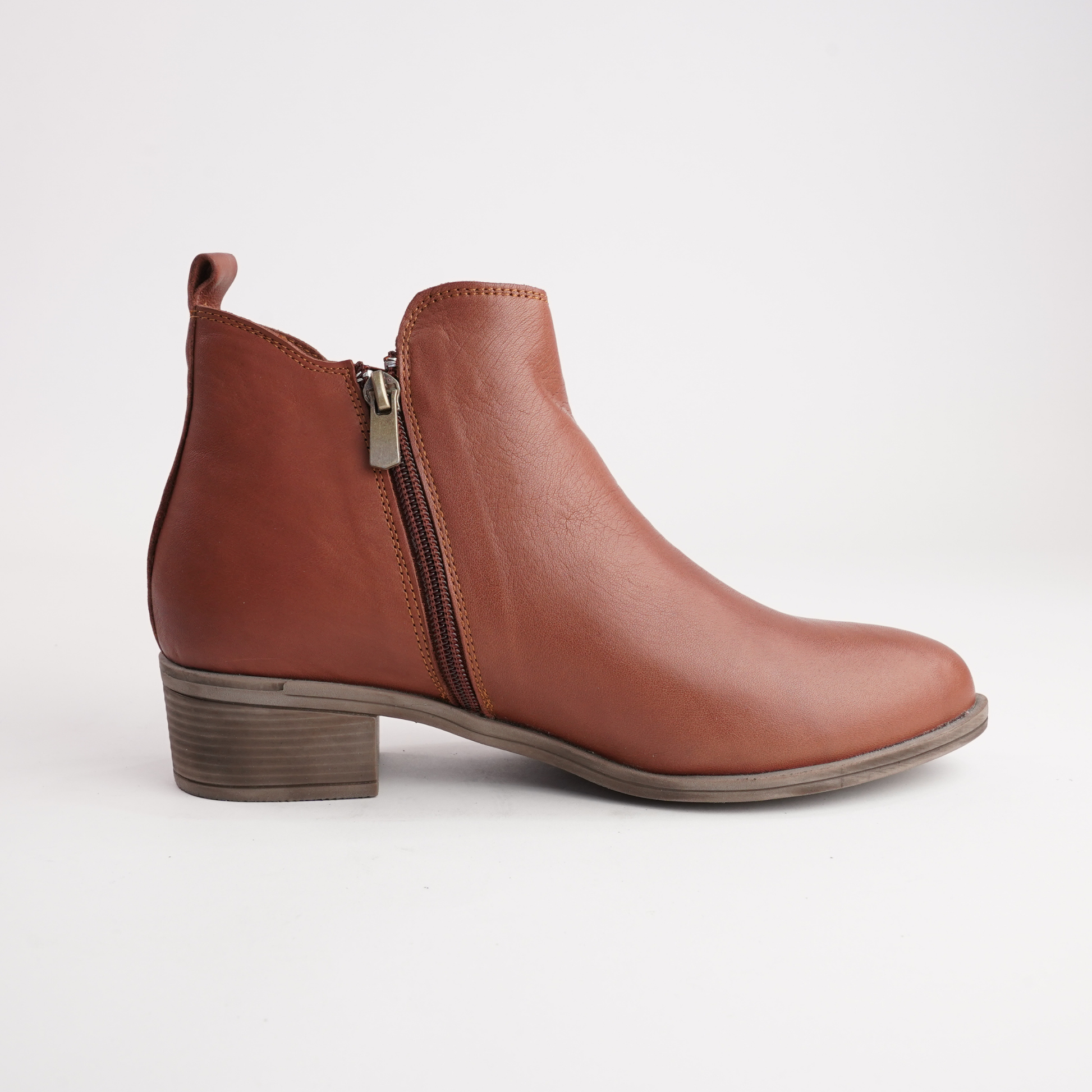 EG213 Tan Leather Ankle Boots