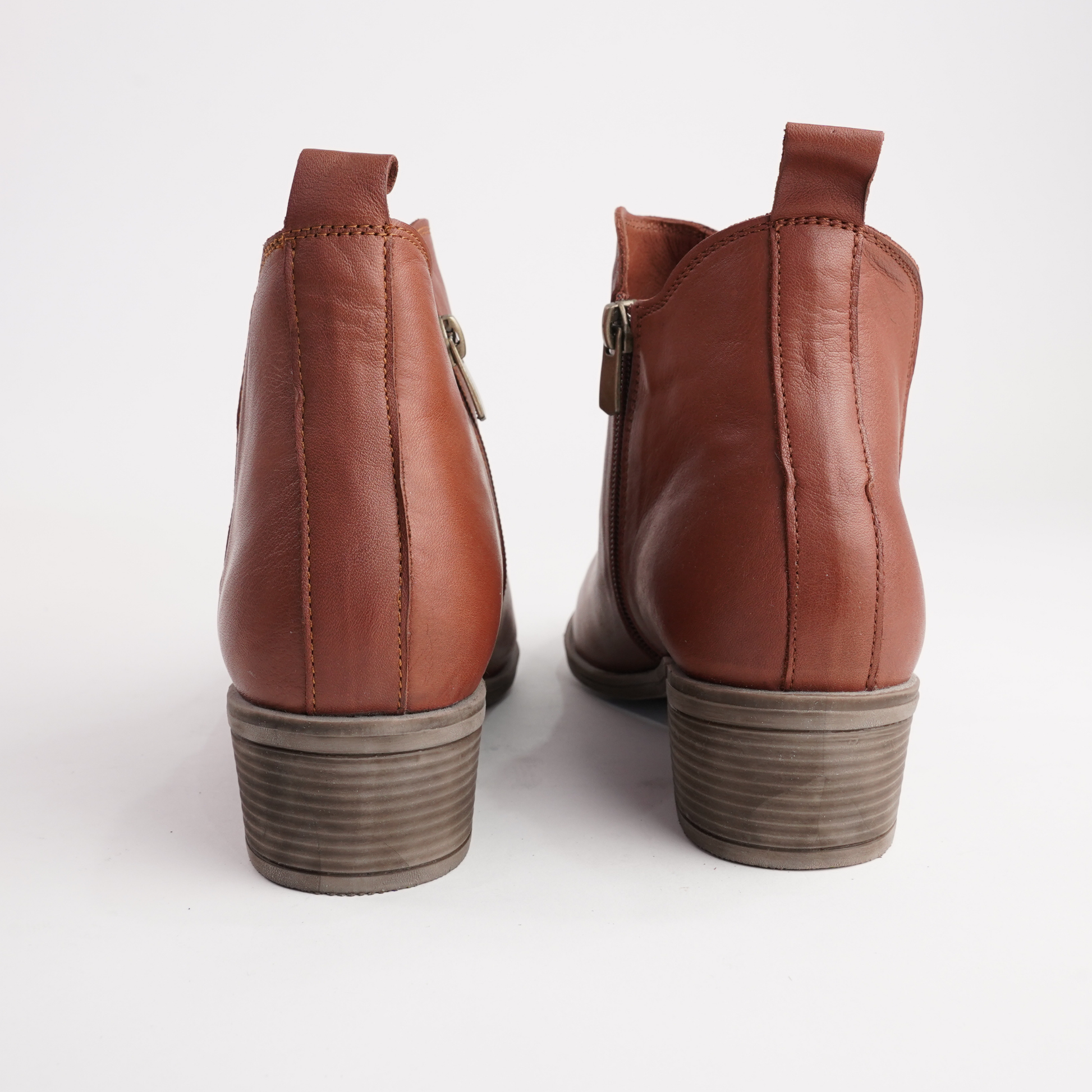 EG213 Tan Leather Ankle Boots