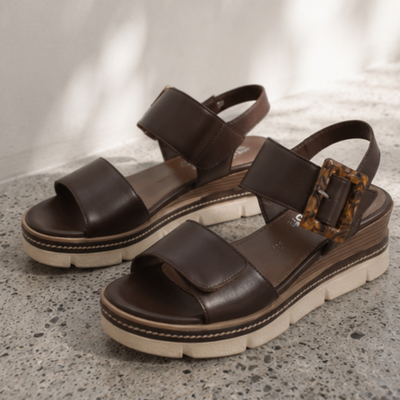 D2L53 Moro Leather Wedge Sandals