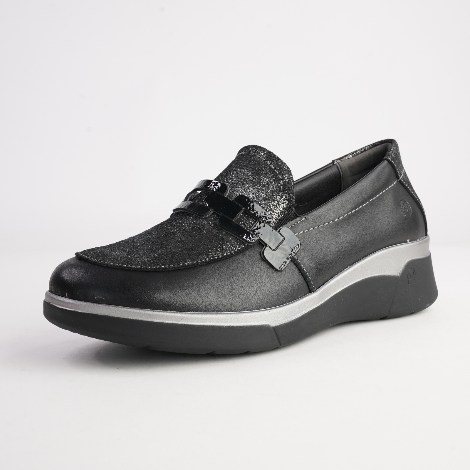 Maderia Black Leather Loafers