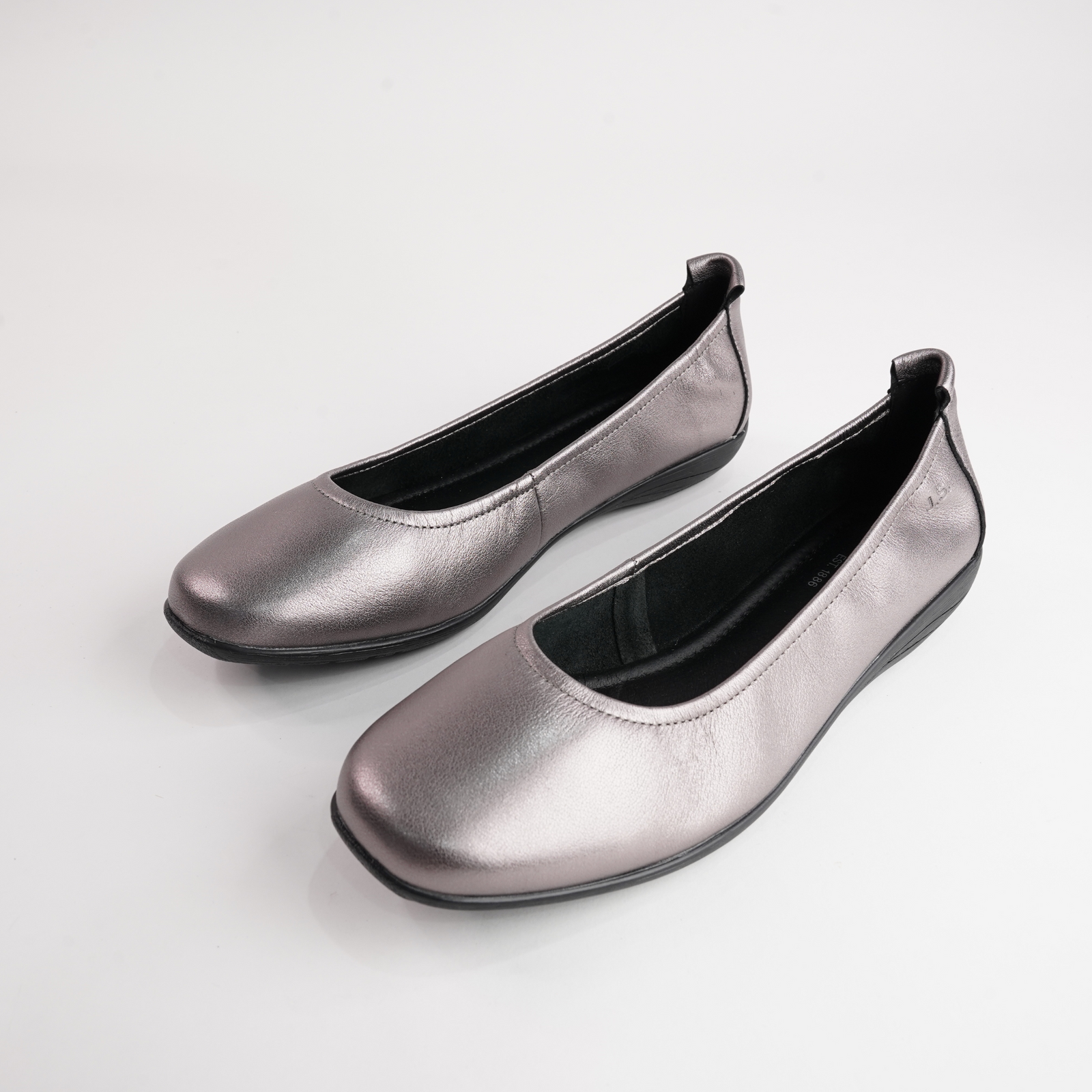 Fenja 01 Pewter Leather Ballet Flats