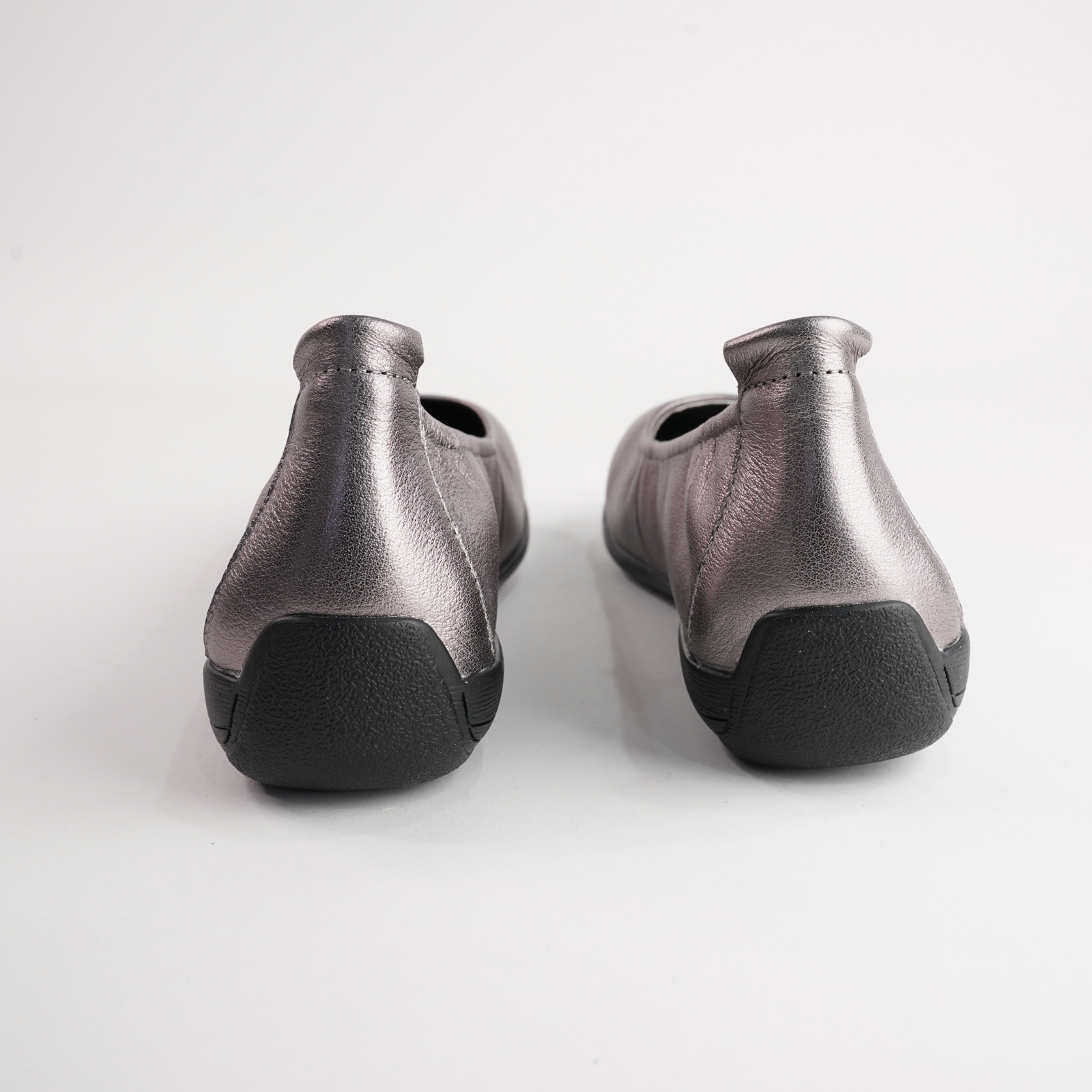 Fenja 01 Pewter Leather Ballet Flats