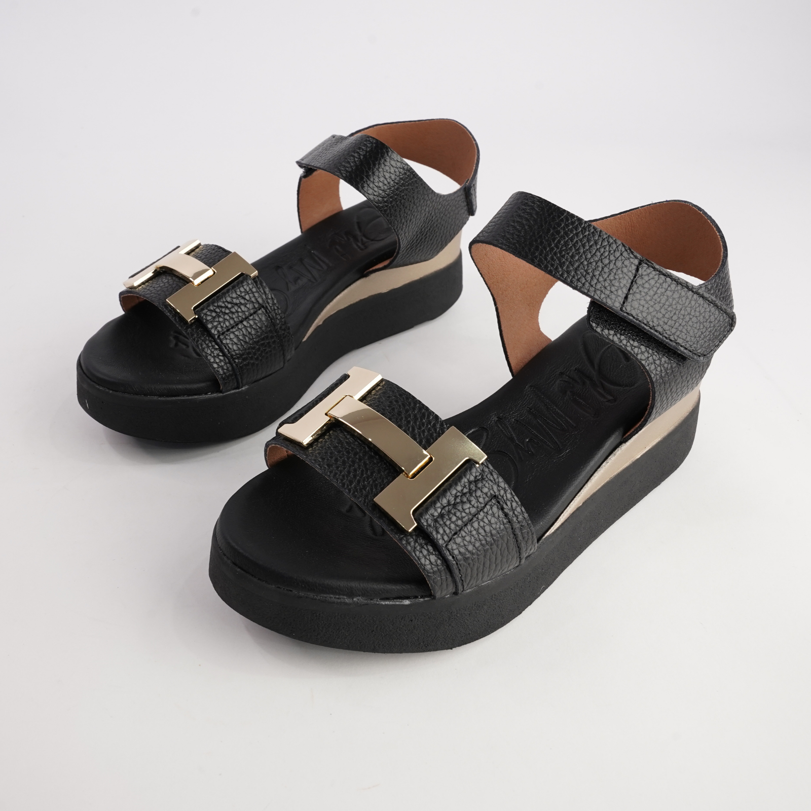 Saul Negro Leather Sandals