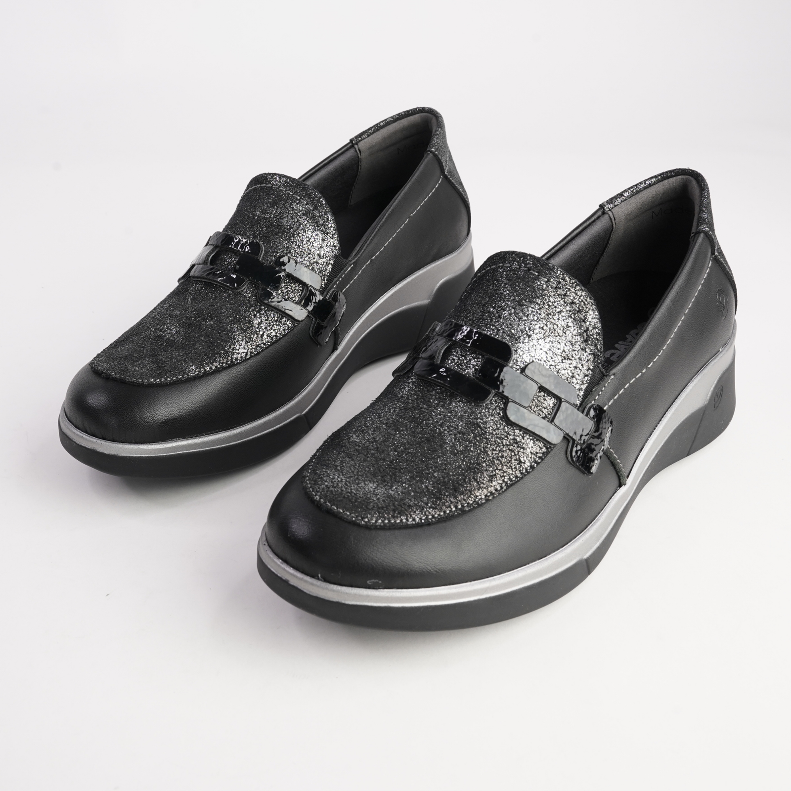 Maderia Black Leather Loafers