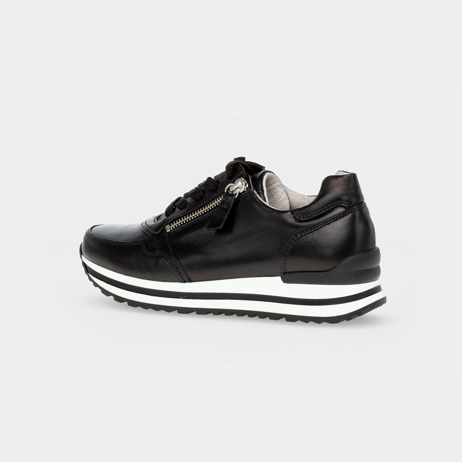 Bravyn Schwarz Leather Sneakers