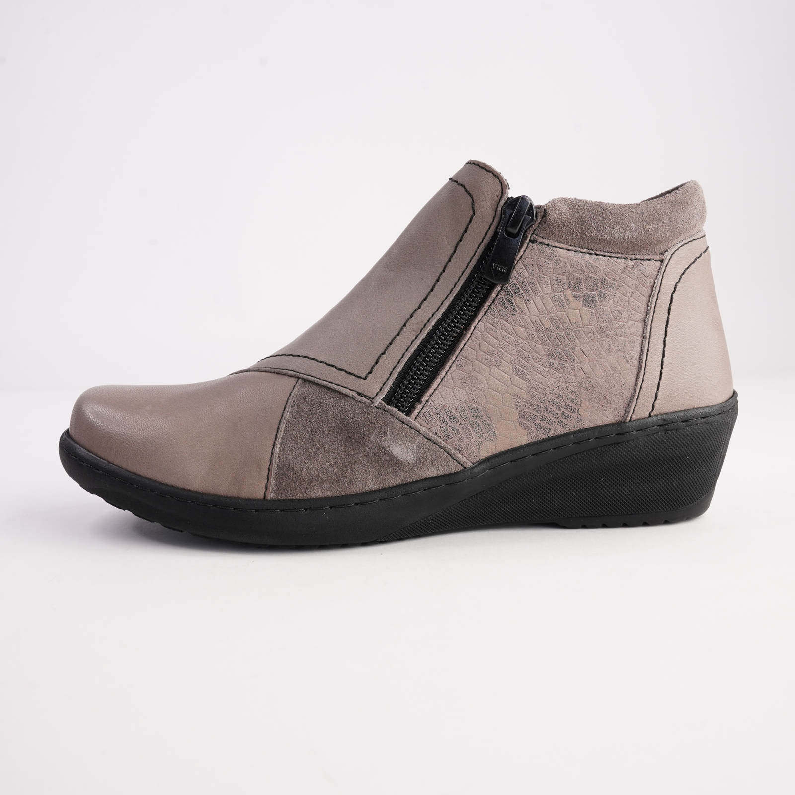 CP462-18 Taupe Combo Leather Ankle Boots