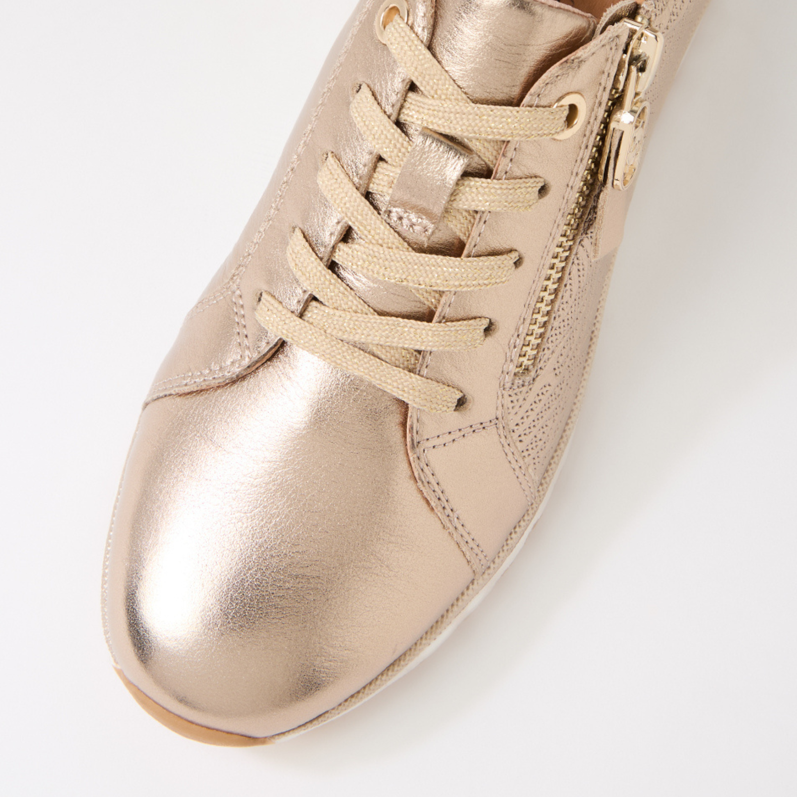 Lovin Platinum Leather Sneakers