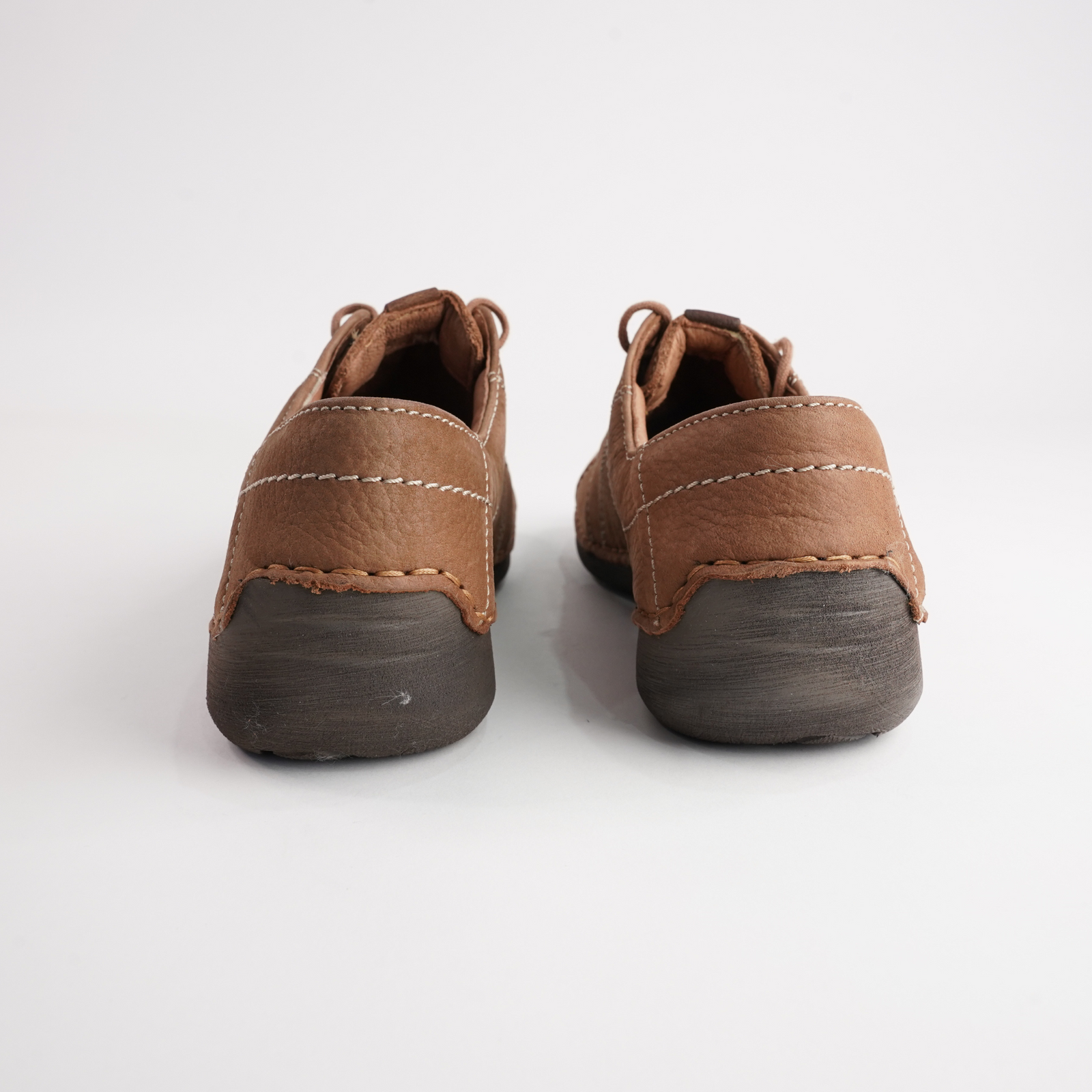 Fergey 20 Castagne Leather Lace Up Flats