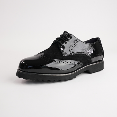 Meredith703 Black Patent/ Black Suede Leather Lace Up Flats