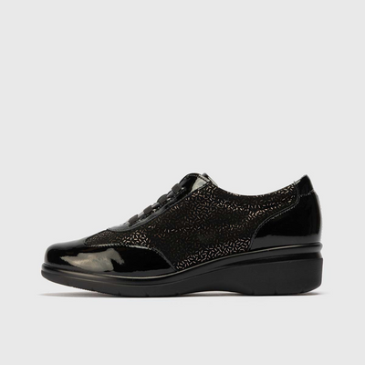 10022 Negro Leather Sneakers