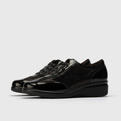 10022 Negro Leather Sneakers