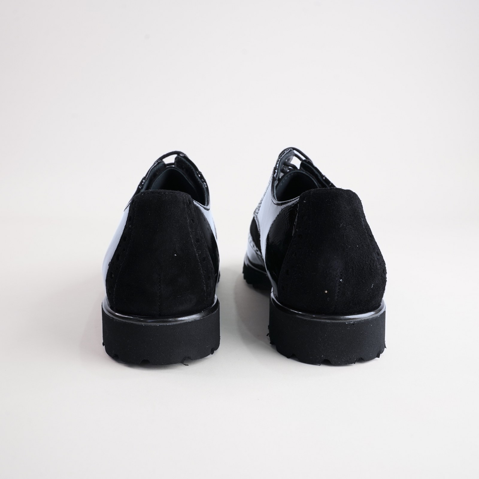 Meredith703 Navy Patent/ Navy Suede Leather Lace Up Flats