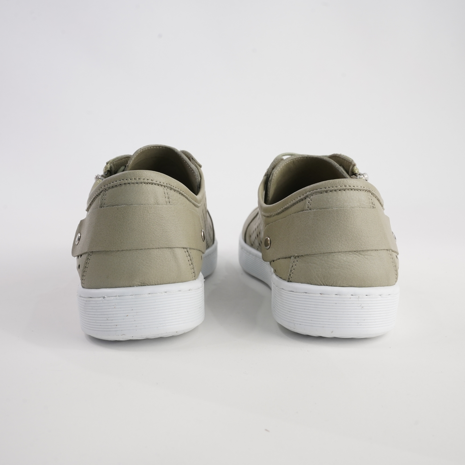 Eg17 Pistachio Leather Sneakers