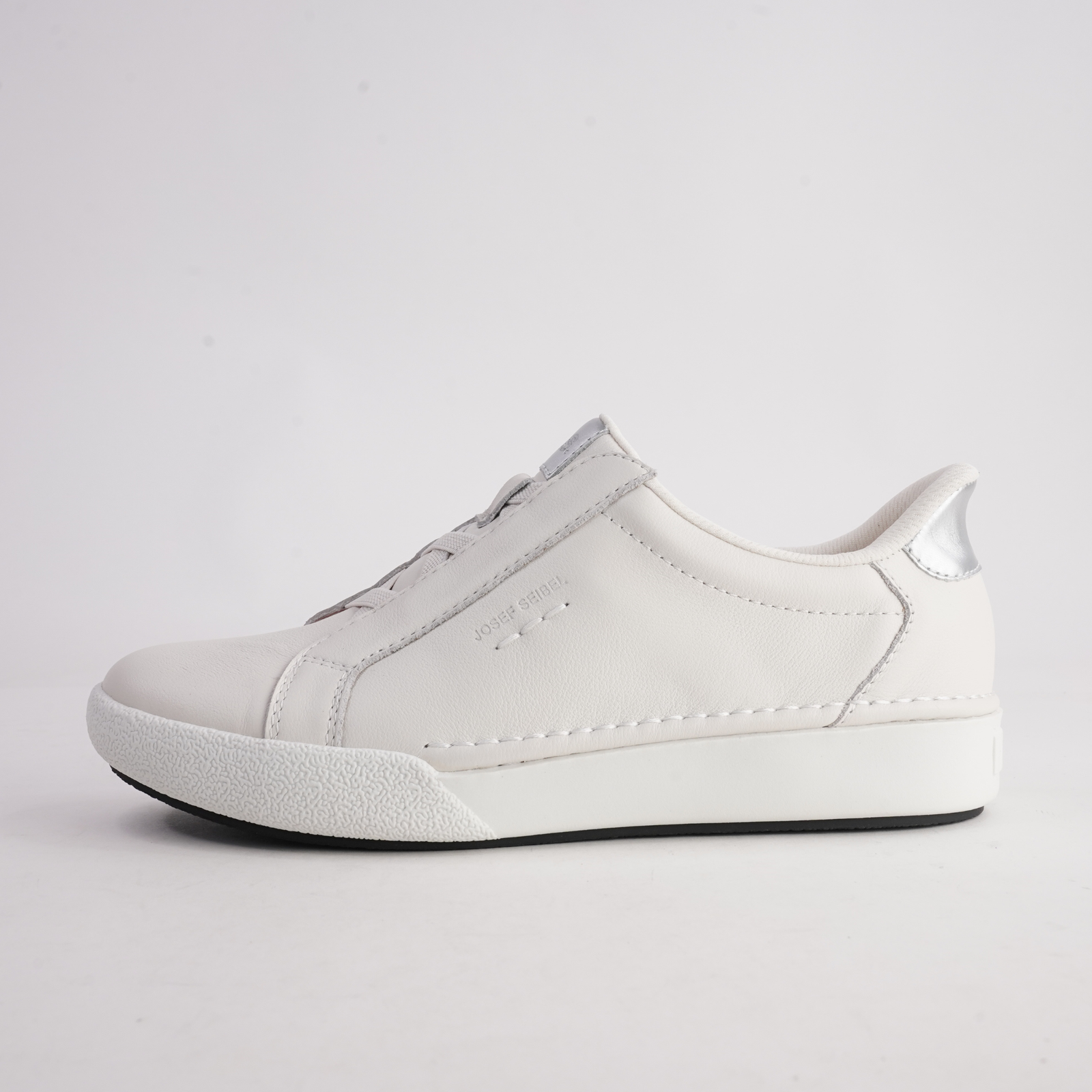 Claire 33 Weiss Leather Sneakers