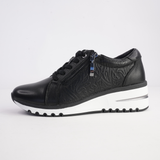 Lovin Black Leather Sneakers
