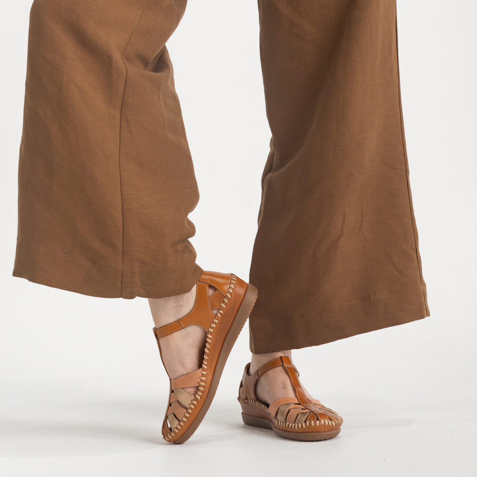 W8k-0705c1 Brandy Leather Sandals