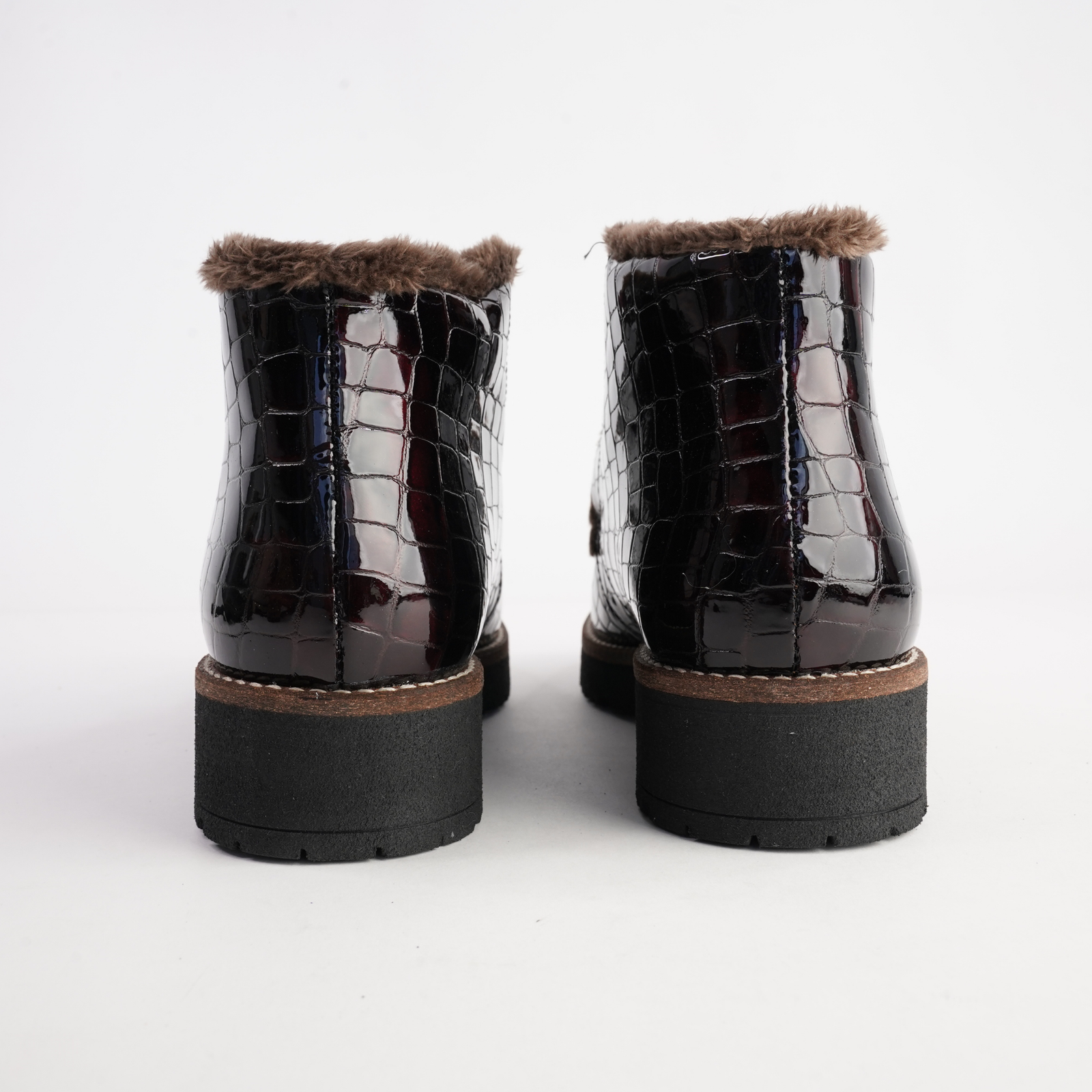 10773 Burdeos Patent Croc Leather Lace Up Boots