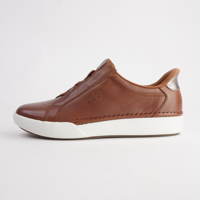 Claire 33 Camel Leather Sneakers