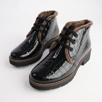 10773 Negro Patent Croc Leather Lace Up Boots