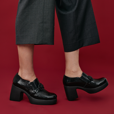 Zylo Negro Patent Heeled Loafers