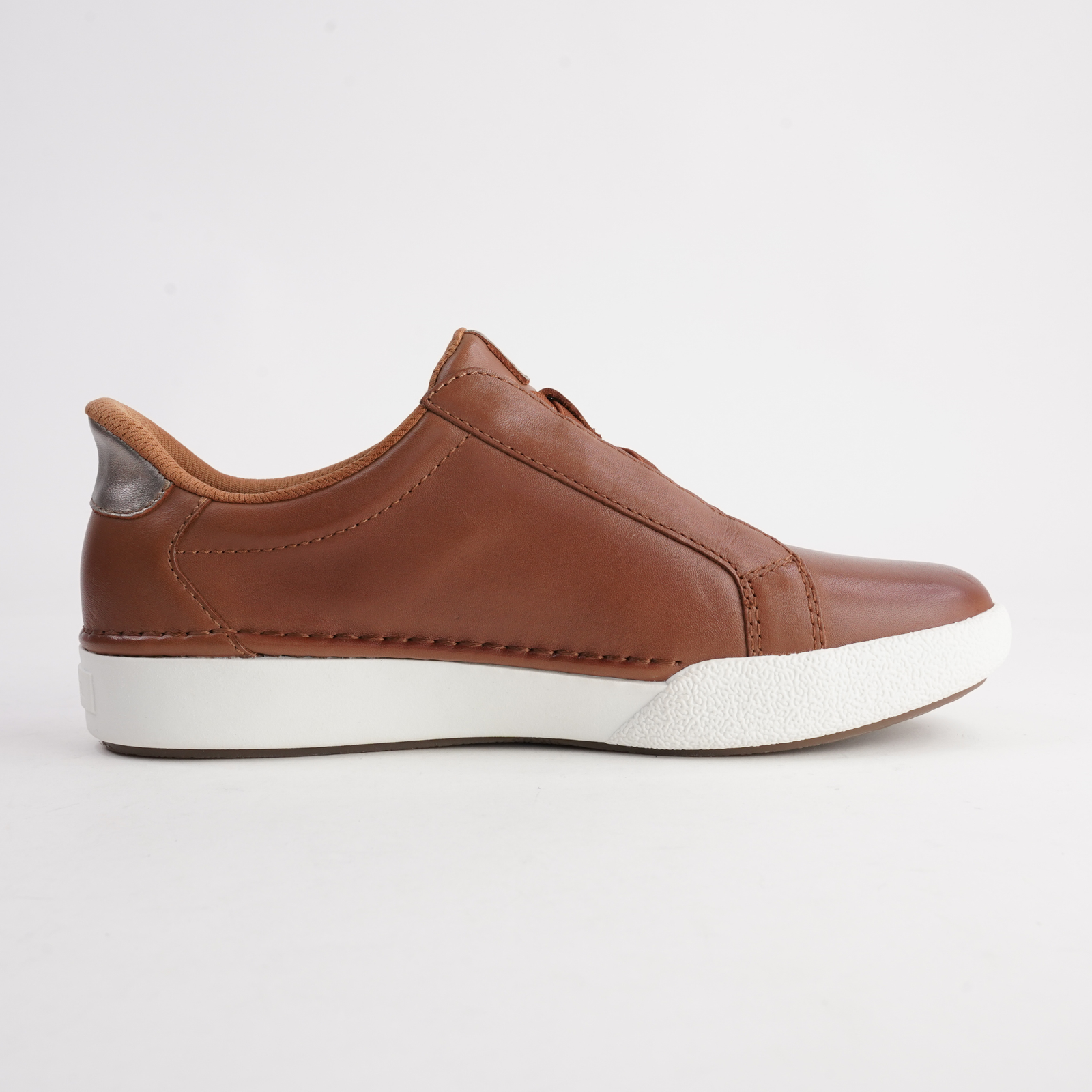 Claire 33 Camel Leather Sneakers