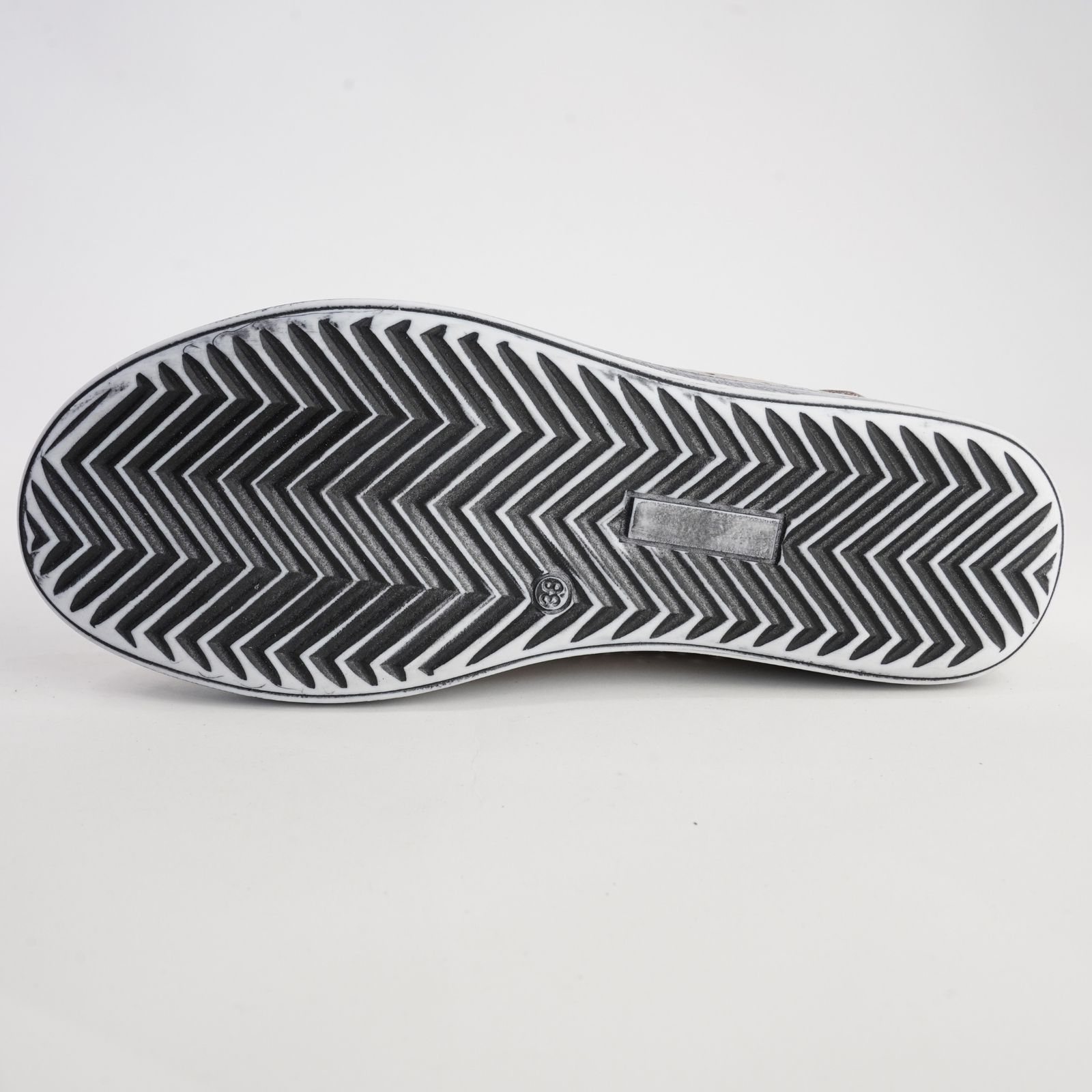 Eg17 Taupe Leather Sneakers