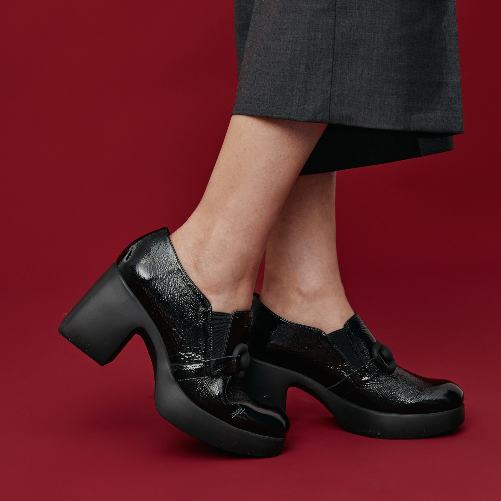 Zylo Negro Patent Heeled Loafers